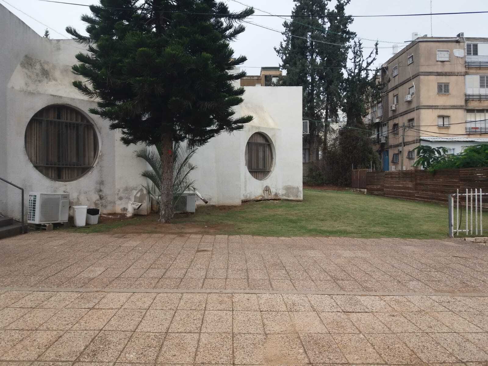 ישיבה תיכונית קרית אונו